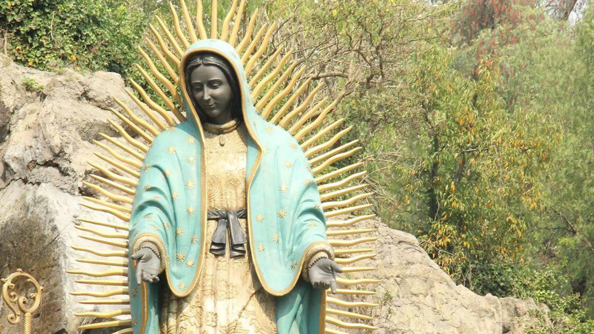 el Centro de Estudios de Historia de México realizó la presentación del libro “Orígenes del culto a Nuestra Señora de Guadalupe, 1521 – 1688”